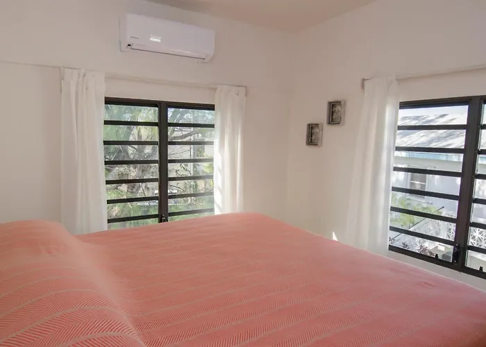 Babylon Beach Hotel